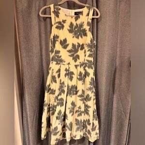 Stunning, yellow and gray floral dress